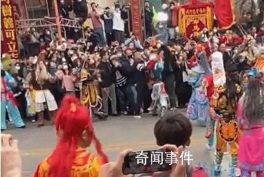 英歌舞隊當街打人?知情人:斗舞導(dǎo)致