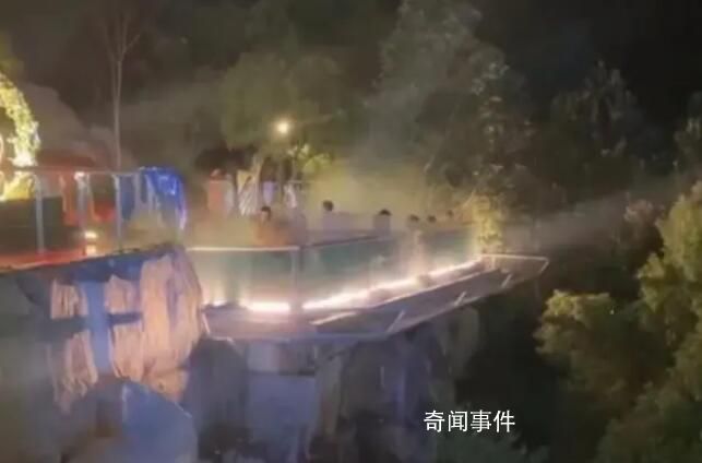 酒店回應(yīng)直播客人泡溫泉引流 引起網(wǎng)友熱議