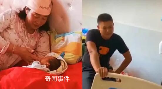 30歲男子發現56歲老媽生二胎 男子望著眼前的弟弟百感交集