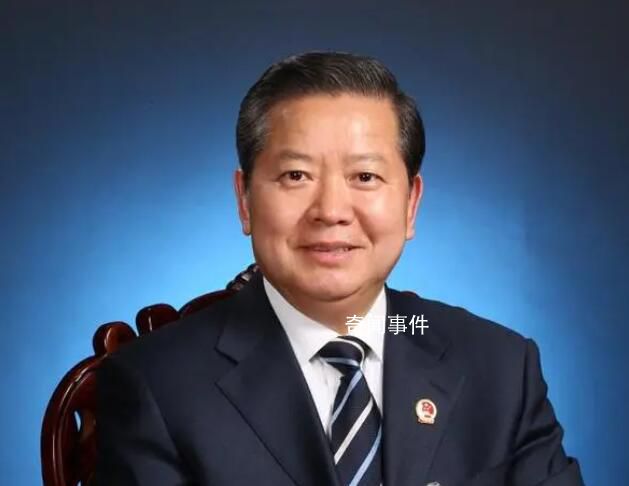 人大代表談中傳碩士在火鍋店當保潔 建議大學生樹立先就業再擇業就業觀