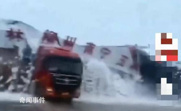 鄭州大雪多個倉庫倒塌損失慘重 請各位貨車司機出行注意安全