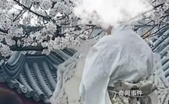 男子吐槽女子穿和服在景區(qū)拍照 有些不尊重歷史傷風(fēng)敗俗