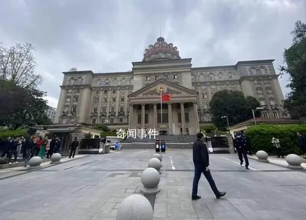 姐弟墜亡案2被告人表示對(duì)方先提殺人 被告人當(dāng)庭翻供