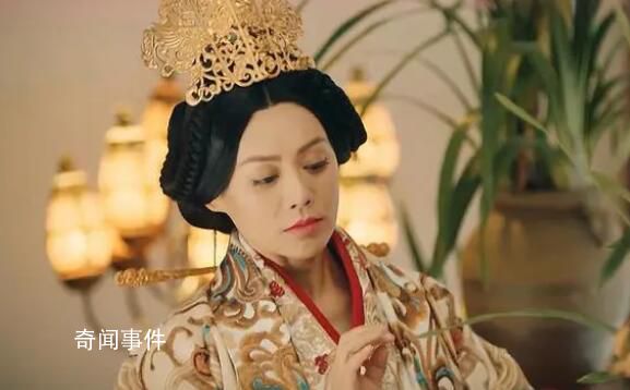 寧?kù)o即興演皇后一秒入戲 表演細(xì)節(jié)滿滿