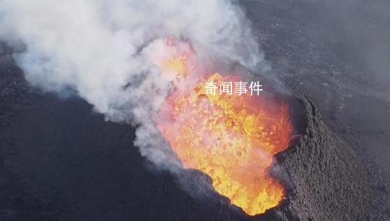 冰島火山噴發 游客爭睹熔巖奇景