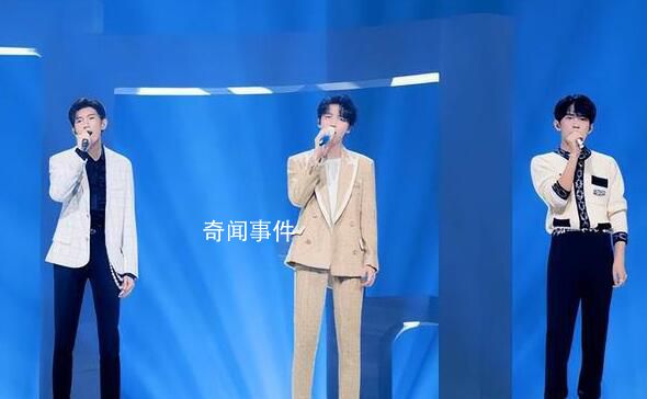 TFBOYS三人共同發(fā)聲 現(xiàn)場一片混亂
