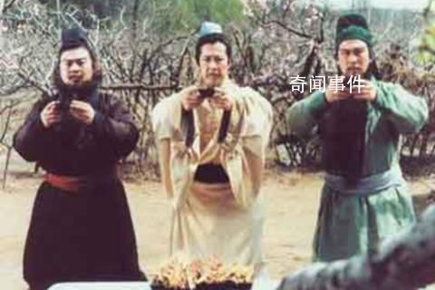 古代人怎么結拜的 古代結拜為什么要喝血酒燒三把半香