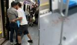 兩男子疑因爭座椅在地鐵車廂內互毆 客服表示乘客和當事人可以及時報警