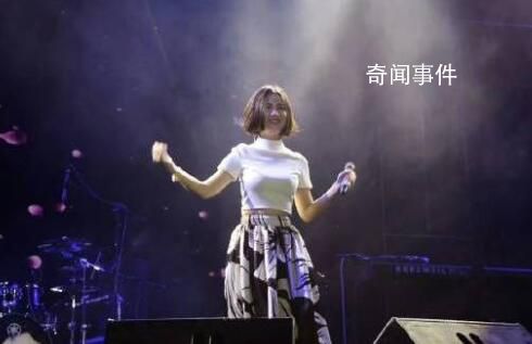 張碧晨連續8年為姚貝娜慶冥誕 網友紛紛留言：姐姐有心了