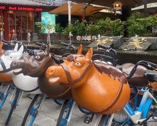 國慶西安人出行都騎馬車 這是哪個瓜慫想出來的