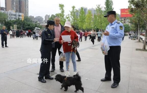 全國多地免費發放牽狗繩 送您一條牽引繩出門要記得牽好哦