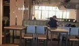 高校辟謠情侶在食堂過分親昵 提及事件未發生在我校
