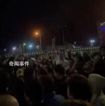 俄羅斯一機(jī)場(chǎng)爆發(fā)反猶太騷亂 騷亂引發(fā)防暴警察被派往現(xiàn)場(chǎng)