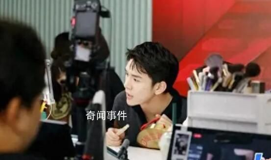 李佳琦談未來兩年規劃 我變了我沒變