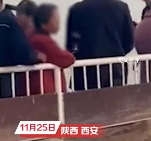 老太往兵馬俑坑內吐痰扔煙頭 處理結果以官方通報為準