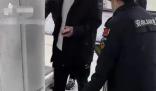 地鐵安檢員對著空氣安檢?將整改
