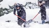 山東文登積雪深度已達(dá)74厘米