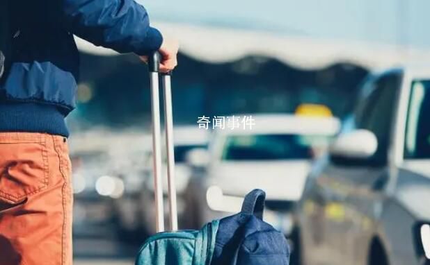 大學(xué)生搶不到車票報旅游團返校 網(wǎng)友紛紛點贊